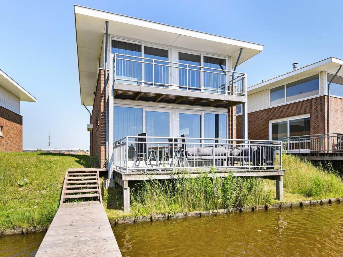 Luxury 4-Person Residence In The Holiday Park Landal Esonstad Anjum Bagian luar foto