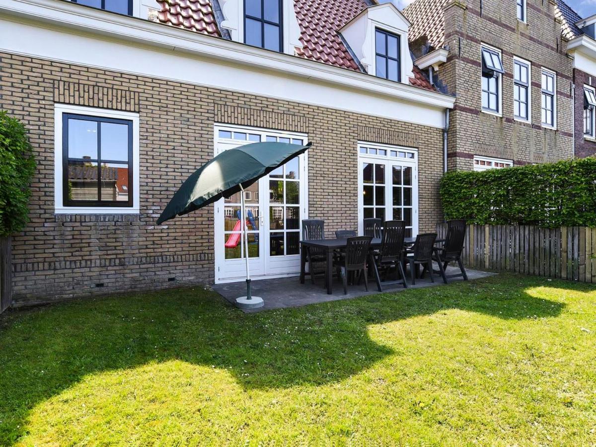 Luxury 4-Person Residence In The Holiday Park Landal Esonstad Anjum Bagian luar foto